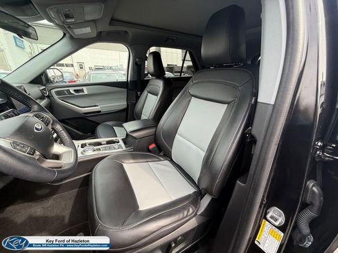 Certified 2022 Ford Explorer XLT w/ Equipment Group 202A image 14