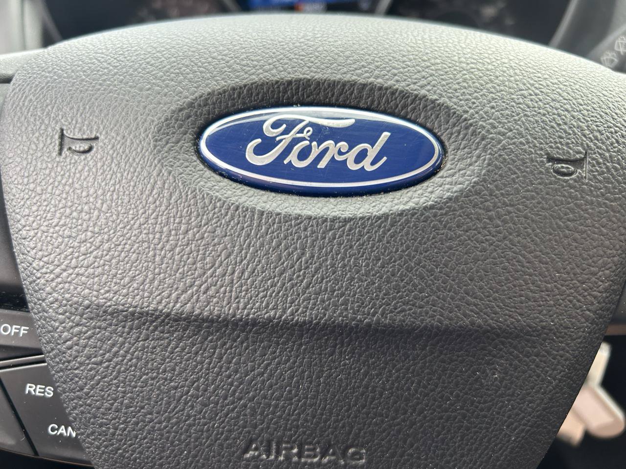 Used 2015 Ford Focus SE w/ Equipment Group 201A FWD image 20