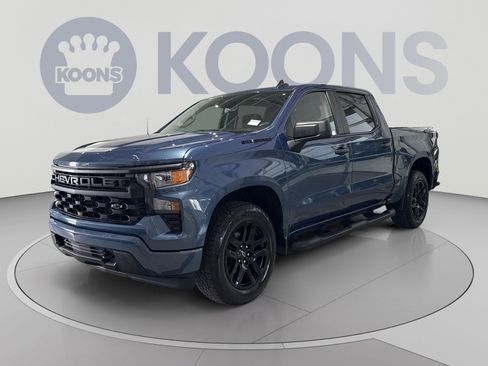 Used 2024 Chevrolet Silverado 1500 Custom w/ LPO, Dark Essentials Package AWD/4WD image 5