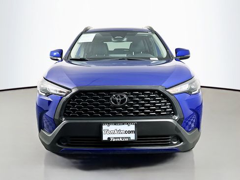 Certified 2024 Toyota Corolla Cross LE w/ Moonroof Package AWD/4WD image 2