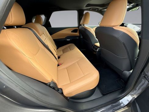 Used 2025 Lexus RX 350 Premium w/ Accessory Package (Z1) FWD image 17
