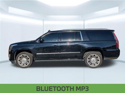 Used 2020 Cadillac Escalade ESV Platinum RWD image 2