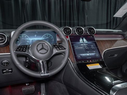 Certified 2026 Mercedes-Benz GLC 300 4MATIC image 18