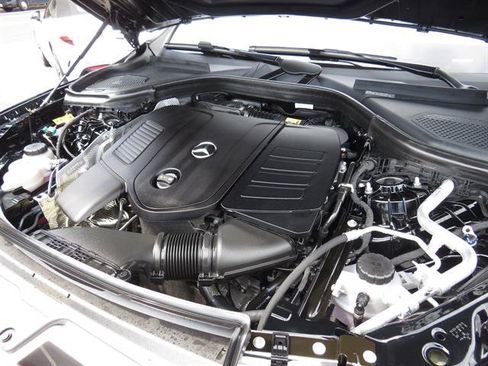 Used 2026 Mercedes-Benz GLC 350e 4MATIC image 7