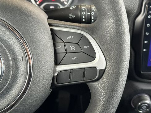 Used 2020 Jeep Renegade Sport FWD image 30