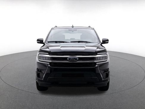 Used 2024 Ford Expedition Limited AWD/4WD image 4