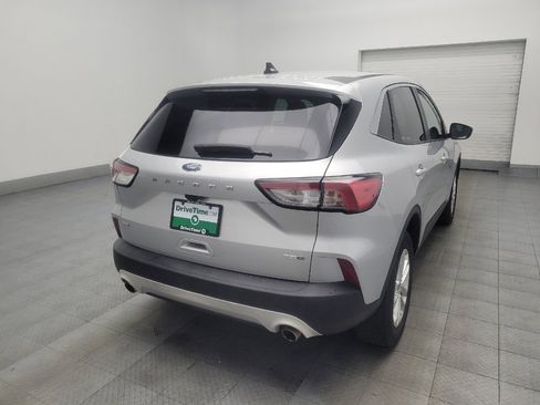 Used 2020 Ford Escape SE image 9