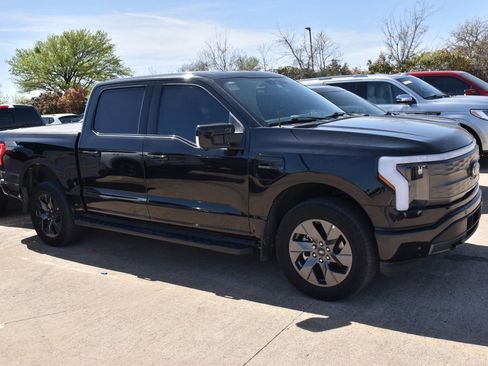 Used 2023 Ford F150 Lightning Lariat w/ Tow Technology Package image 5