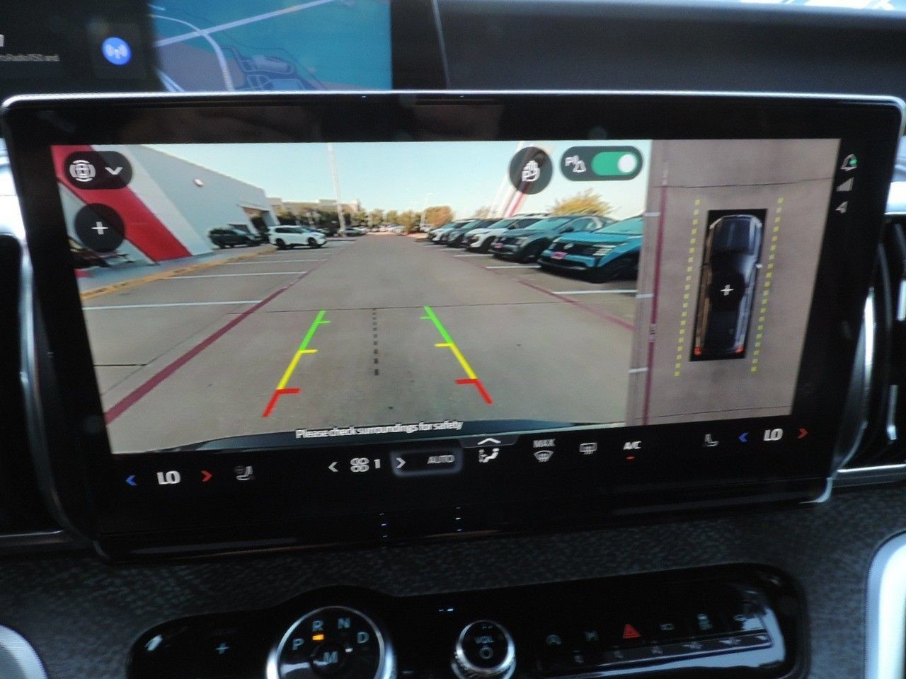 Used 2025 Ford Expedition Tremor AWD/4WD image 33