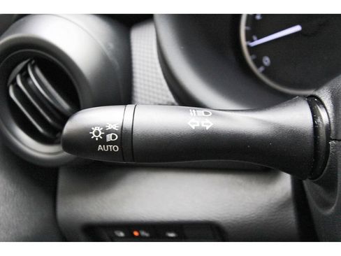 Used 2025 Nissan Kicks Play S FWD image 15