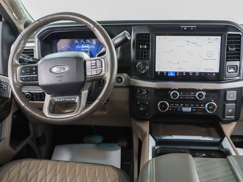Used 2025 Ford F450 Platinum w/ Platinum Plus Package image 18