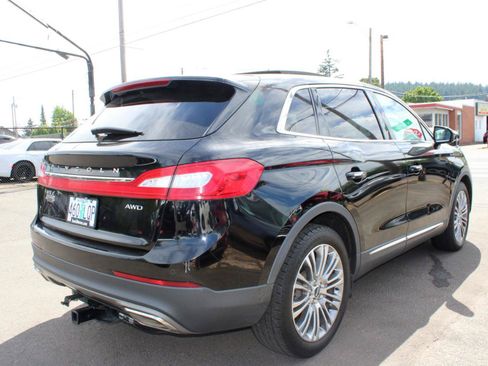 Used 2018 Lincoln MKX Reserve AWD/4WD image 6