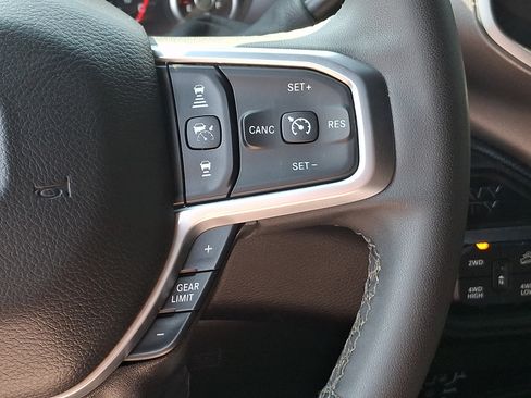 Used 2025 RAM 2500 Big Horn AWD/4WD image 21