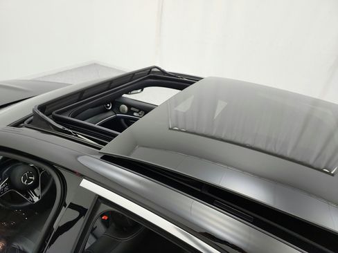 Certified 2022 Mercedes-Benz E 350 Sedan image 11