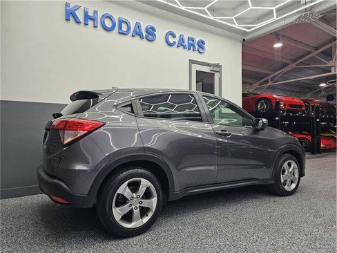 Used 2016 Honda HR-V EX image 6