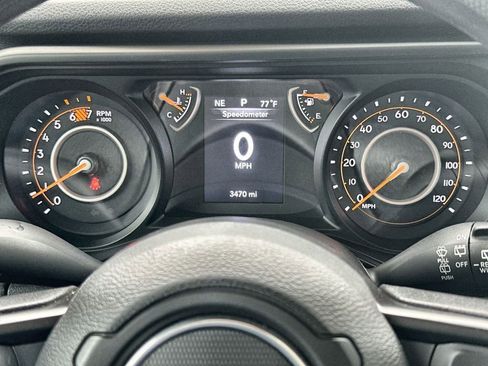 Certified 2025 Jeep Wrangler Sport AWD/4WD image 11