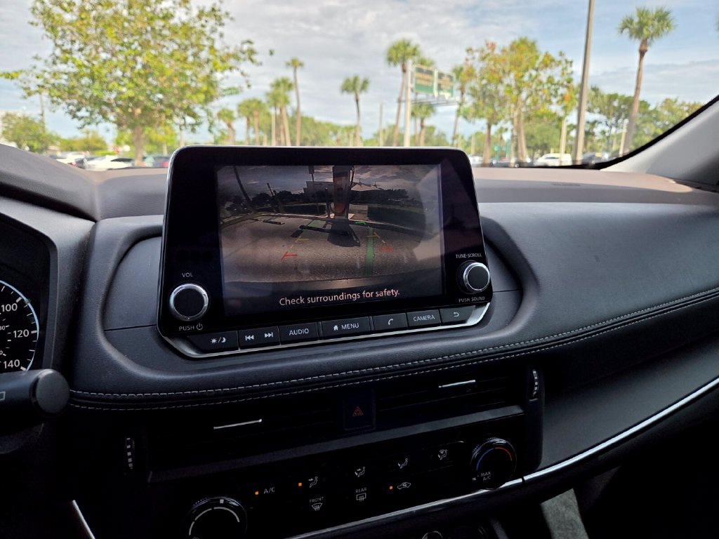 Used 2021 Nissan Rogue S FWD image 35