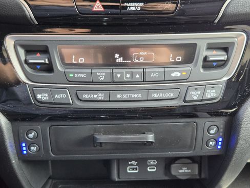Used 2026 Honda Ridgeline Black Edition image 14