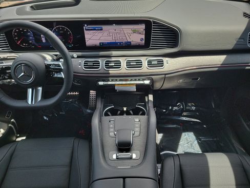 New 2026 Mercedes-Benz GLS 580 4MATIC image 15