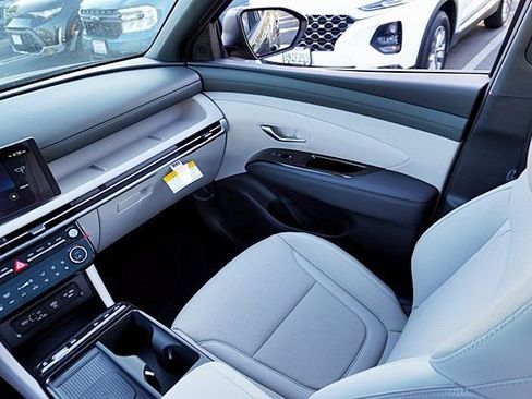 New 2026 Hyundai Tucson Limited image 28