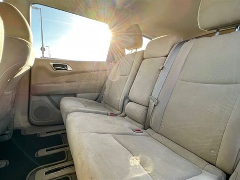 Used 2015 Nissan Pathfinder SV FWD image 11