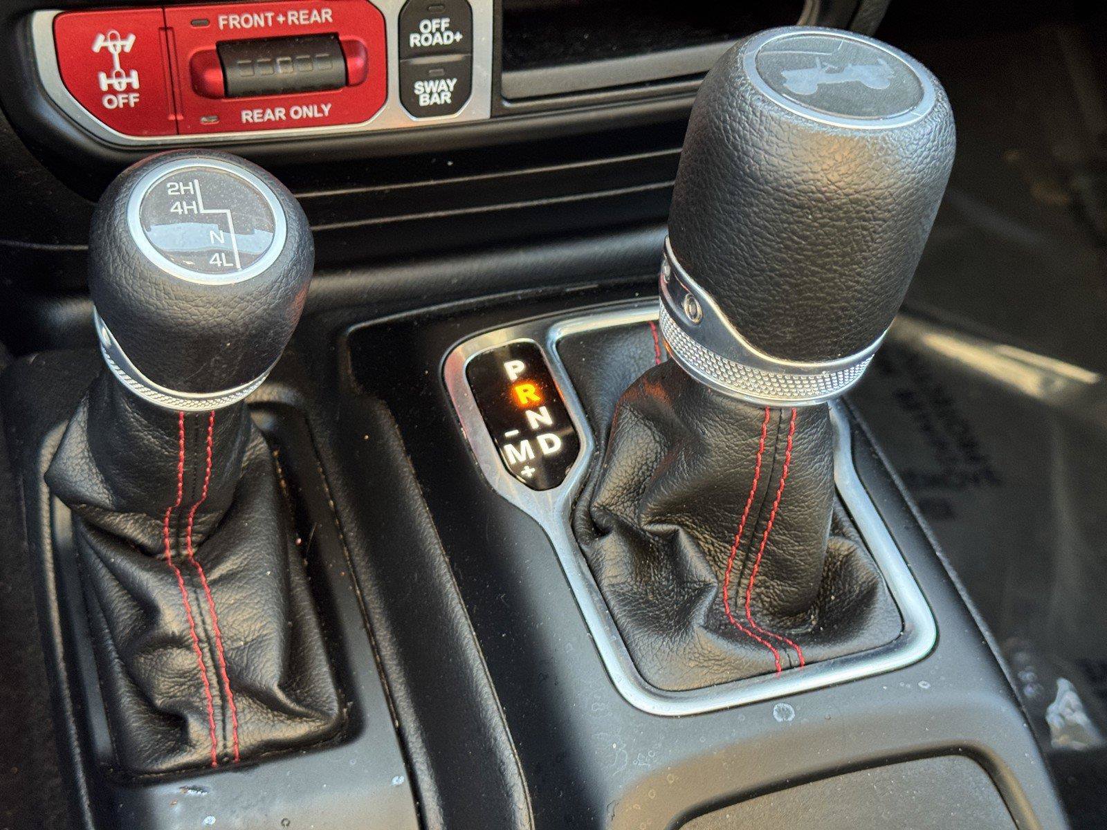 Used 2023 Jeep Wrangler Unlimited Rubicon AWD/4WD image 23