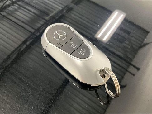 Used 2023 Mercedes-Benz EQE 350+ SUV image 13