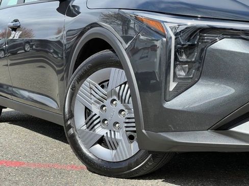 Certified 2025 Kia K4 FWD image 2