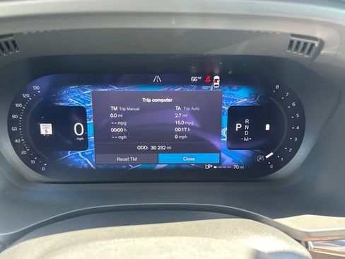 Certified 2023 Volvo XC60 B5 Core AWD/4WD image 24