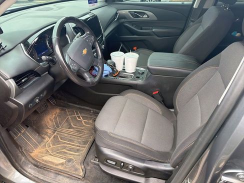 Used 2021 Chevrolet Traverse LT FWD image 10