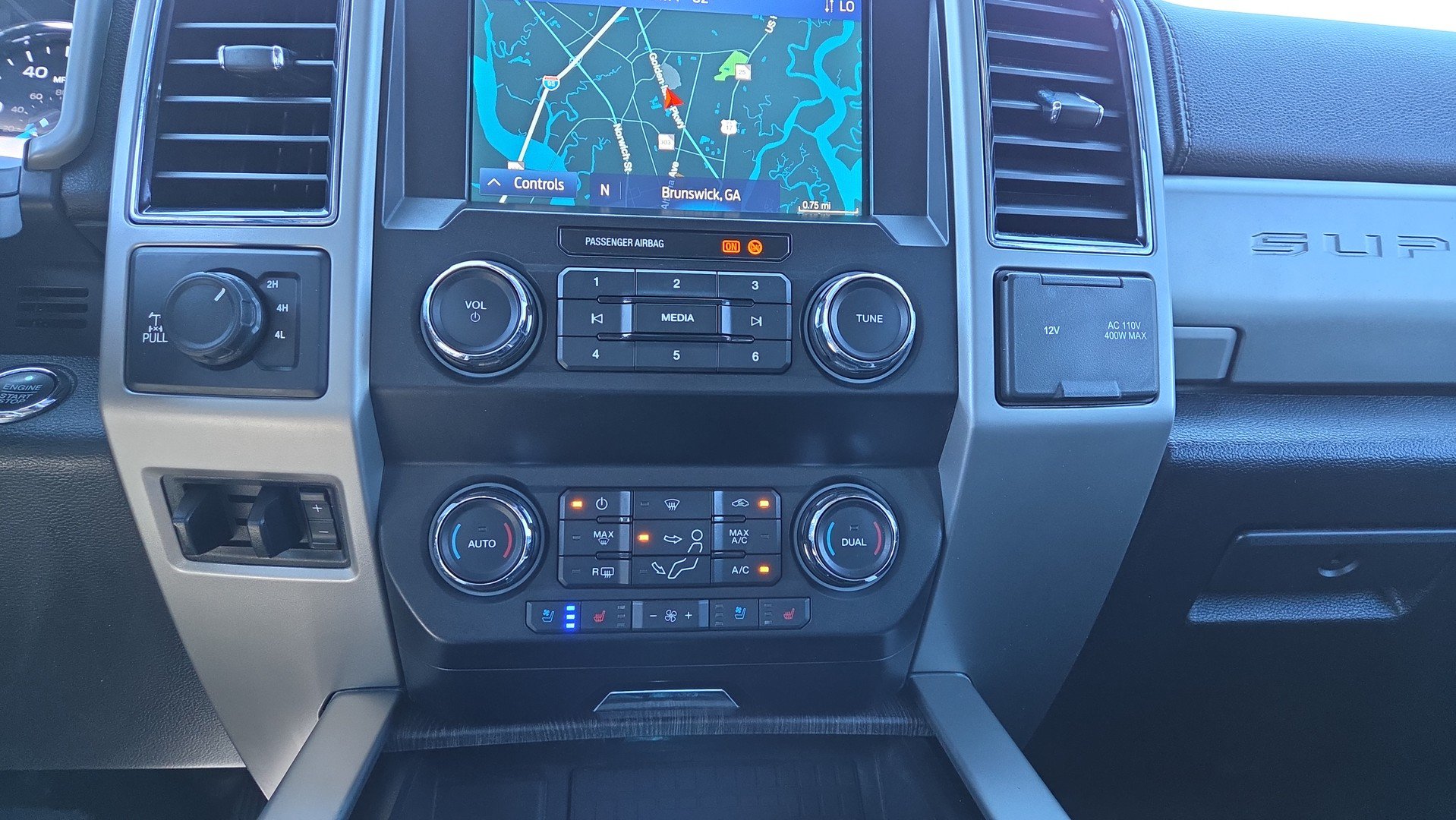 Used 2020 Ford F250 Lariat AWD/4WD image 23