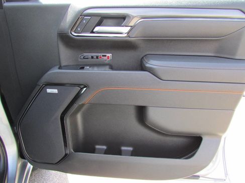 Used 2025 GMC Sierra 1500 AT4 AWD/4WD image 28