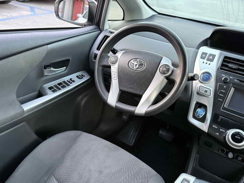Used 2014 Toyota Prius V Two FWD image 37