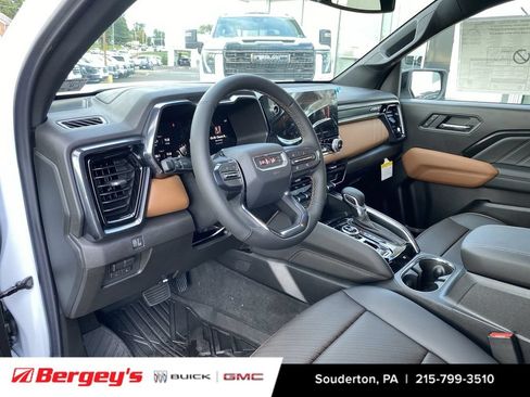New 2026 GMC Canyon AT4 w/ Technology Plus Package AWD/4WD image 11
