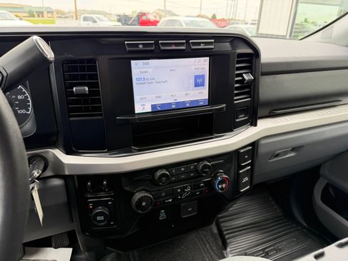 Used 2024 Ford F550 4x4 Crew Cab Super Duty w/ XLT Value Package image 23