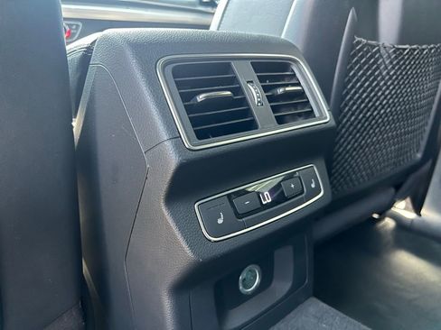 Used 2018 Audi SQ5 Premium Plus w/ Navigation Package image 19