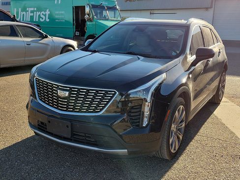 Used 2019 Cadillac XT4 Premium Luxury image 1