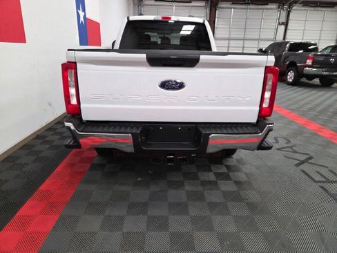 Used 2024 Ford F250 XLT w/ FX4 Off-Road Package AWD/4WD image 21