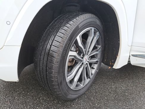 Used 2018 GMC Terrain Denali w/ Advanced Safety Package image 31