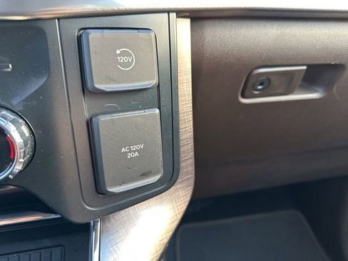 Used 2025 Ford F150 King Ranch image 30