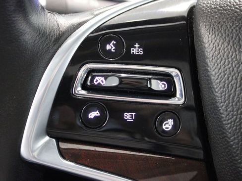 Used 2015 Cadillac SRX Luxury image 18