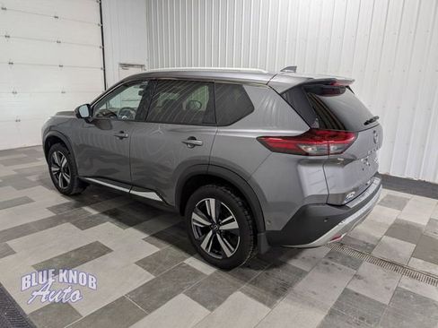 Used 2023 Nissan Rogue Platinum w/ Platinum Premium Package image 2
