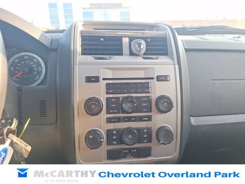 Used 2011 Ford Escape XLT AWD/4WD image 18