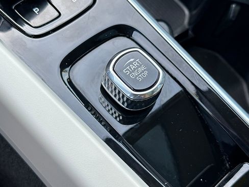 Certified 2023 Volvo XC60 B5 Plus image 27