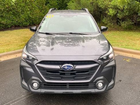 Used 2024 Subaru Outback Premium AWD/4WD image 2