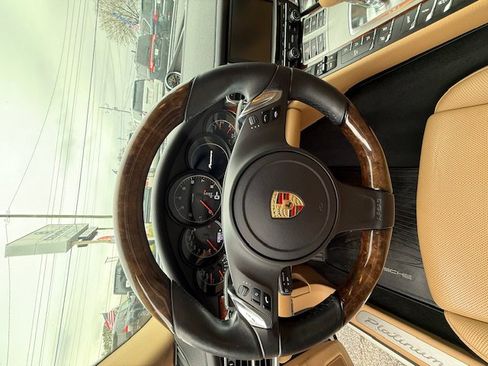Used 2013 Porsche Panamera 4 Platinum Edition image 11