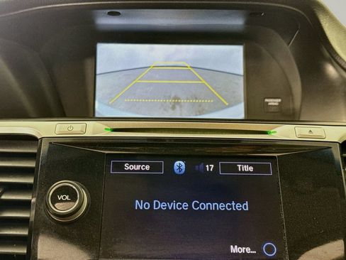 Used 2015 Honda Accord Touring image 16
