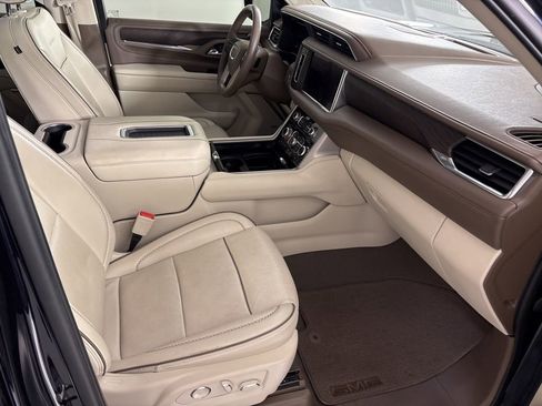 Used 2023 GMC Yukon Denali AWD/4WD image 49