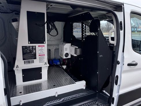 Used 2023 Ford Transit 250 Low Roof RWD image 37