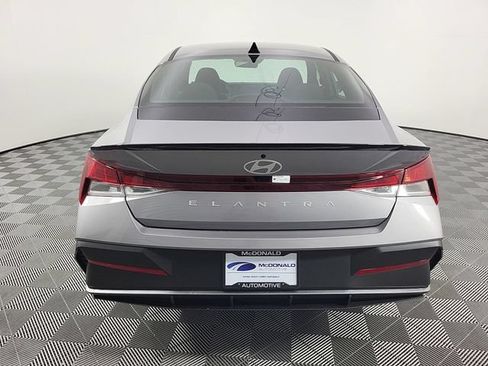 Certified 2025 Hyundai Elantra Sport FWD image 7